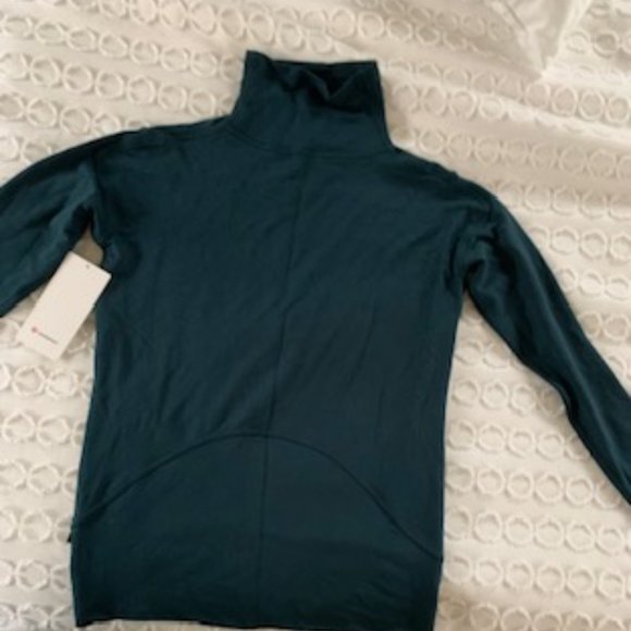 Lululemon Warm Down Funnel Neck LS Sweatshirt - Picture 2 of 7